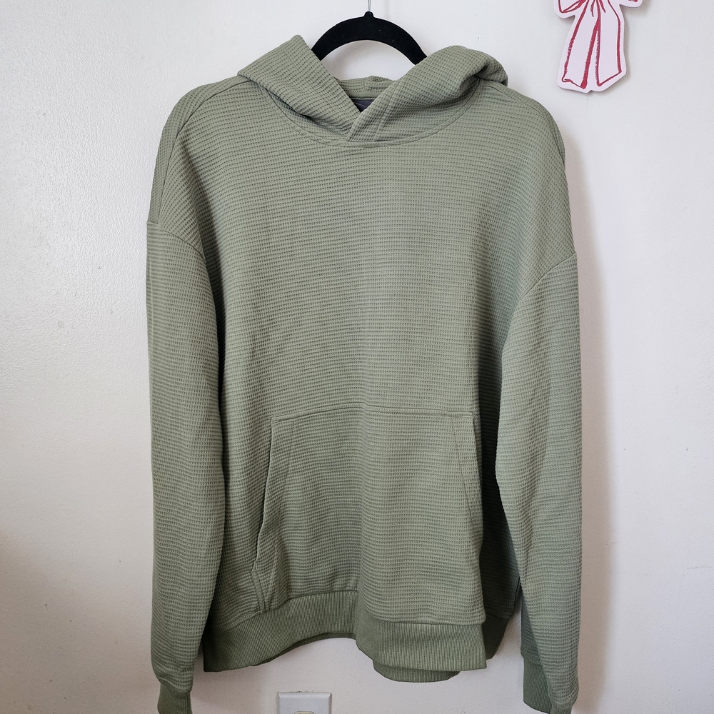 H&M Men's Relaxed Fit Sage Green Waffle Hoodie